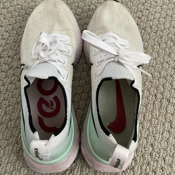 Nike women’s shoes - Picture 4 of 5